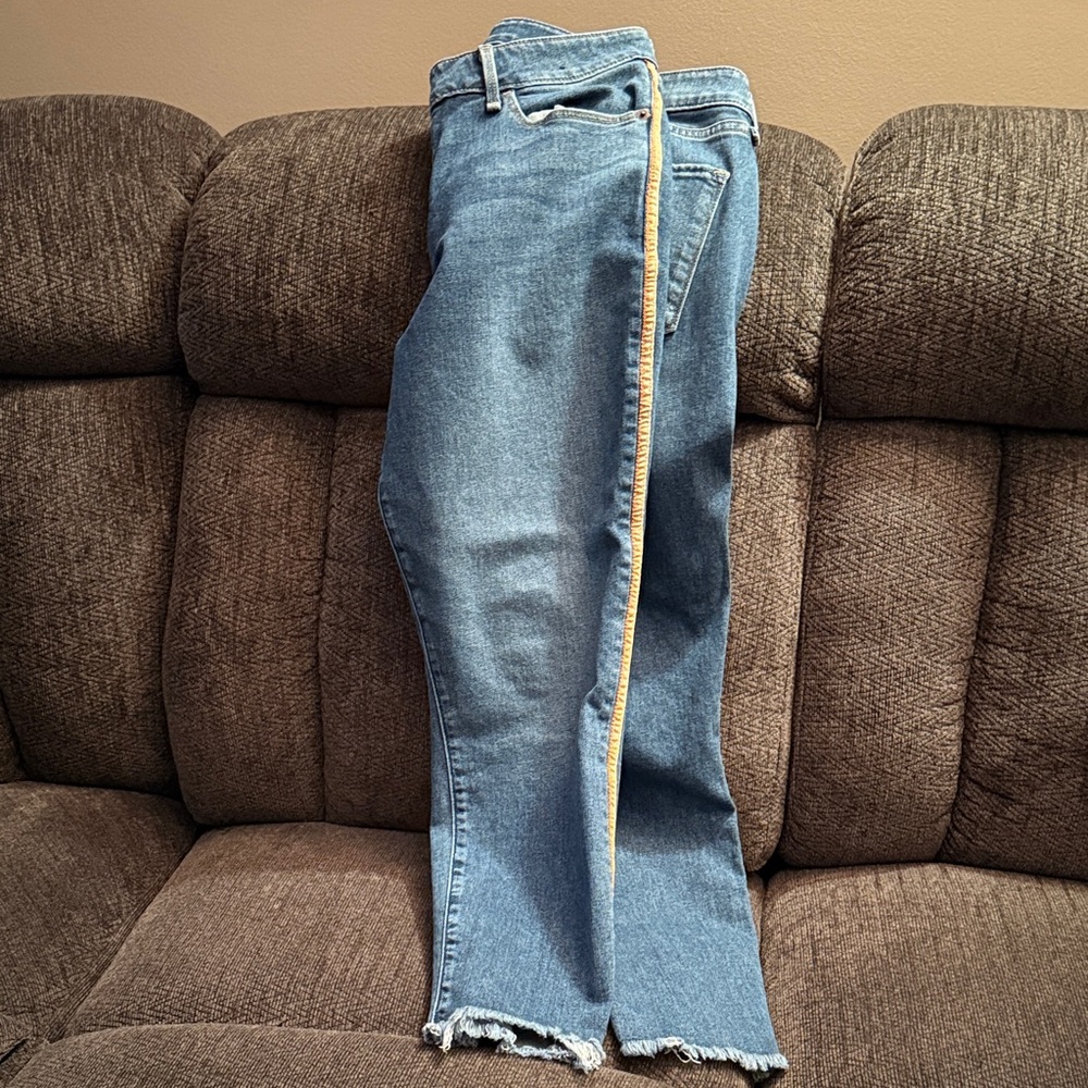 Abercrombie & Fitch Blue Jeans with Gold Trim - Picture 4 of 4